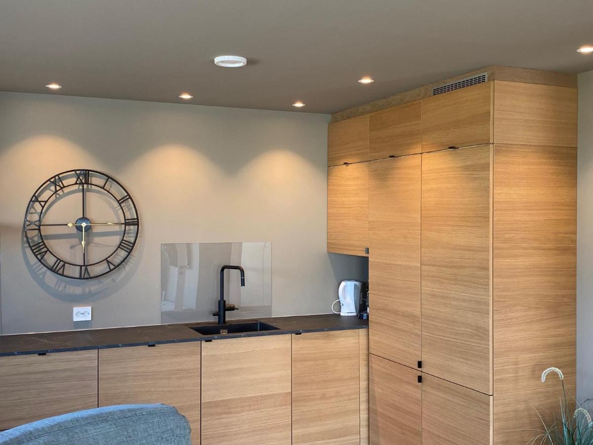 Apartment With Boat Spangereid 外观 照片